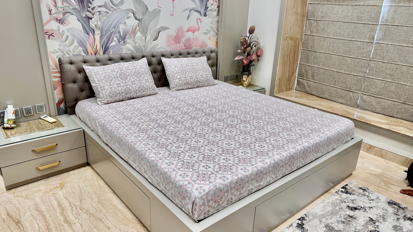 White Colour Pure Cotton Fabric Bedsheet