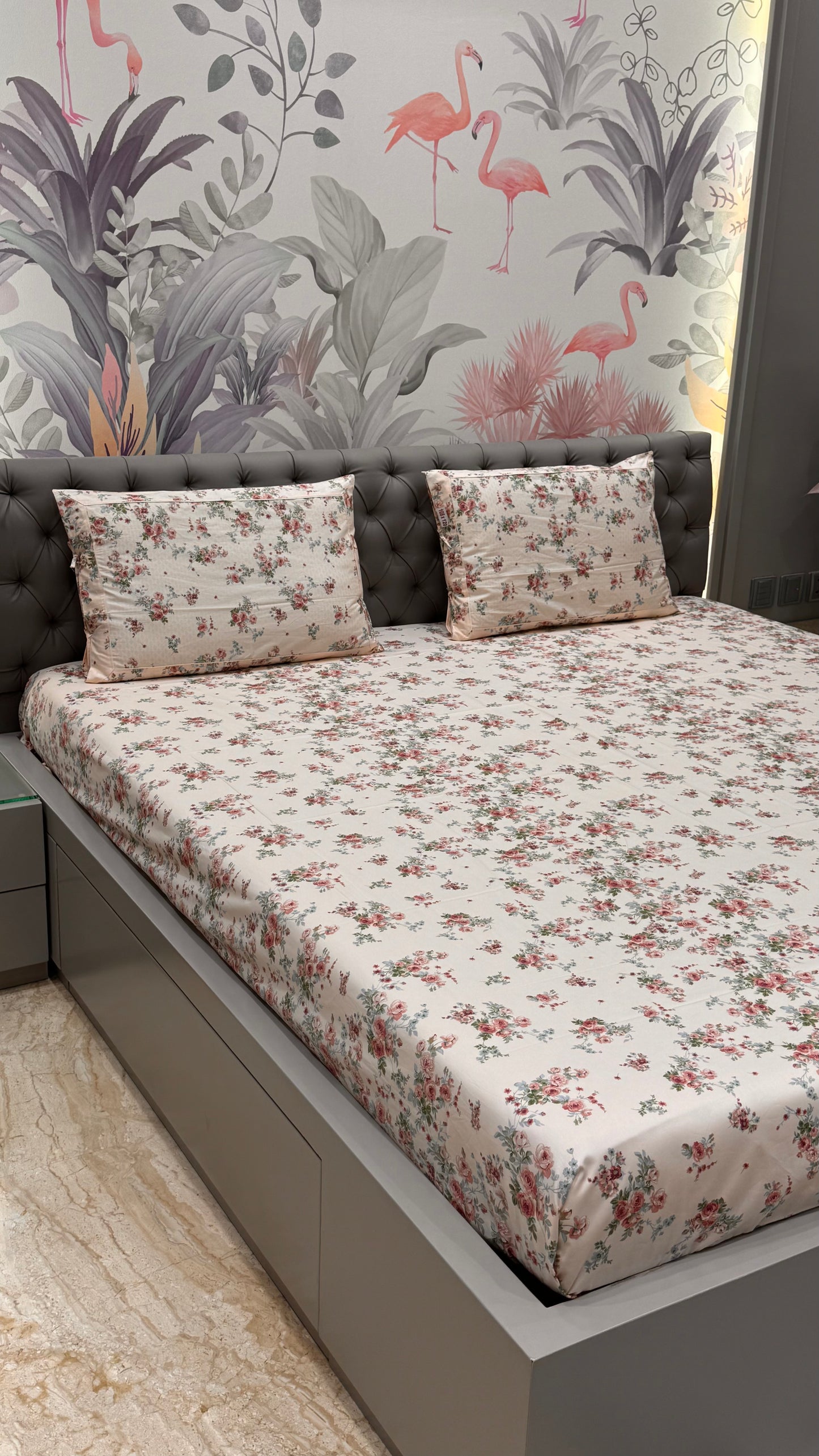 Cream Floral Pure Cotton King Size Bedsheet Set