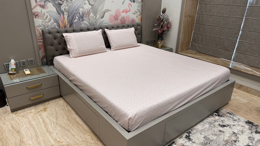 Comfortable High Thread Count Orange Print Bedsheet
