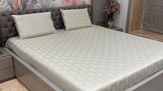 Exclusive 300TC Jacquard Geometric Print Bedsheet