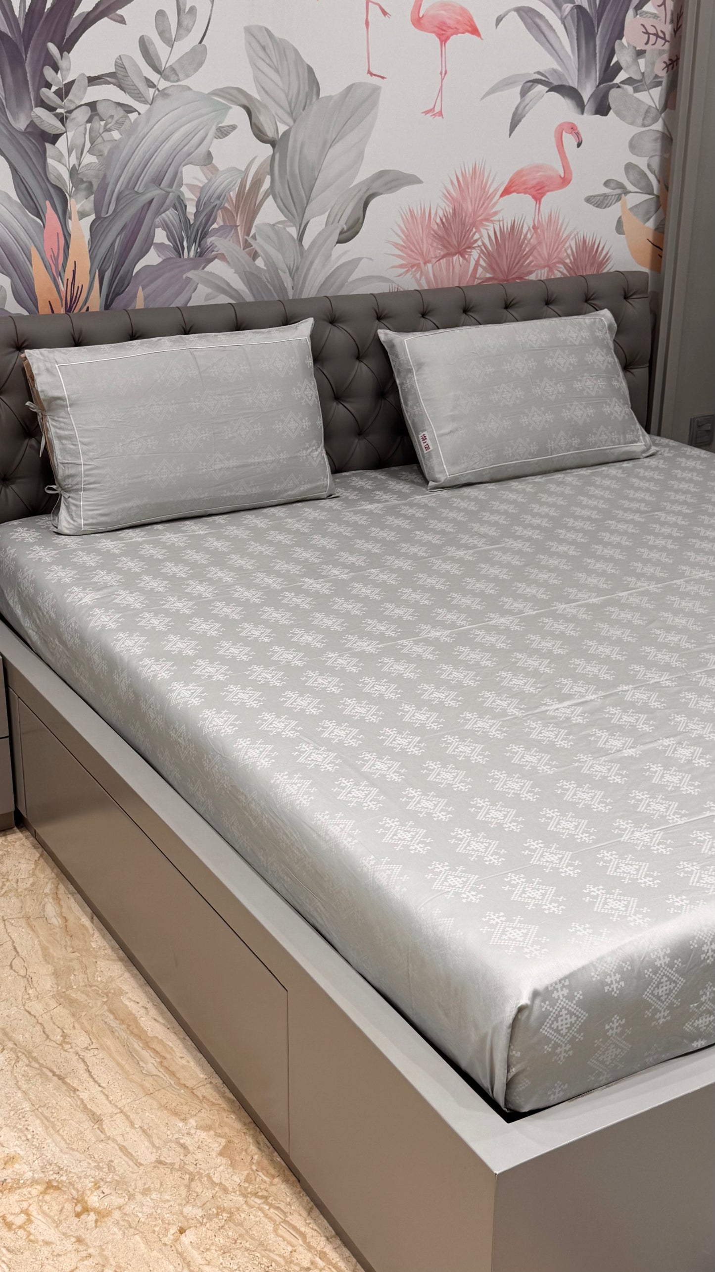 Exclusive 300TC Jacquard Geometric Print Bedsheet